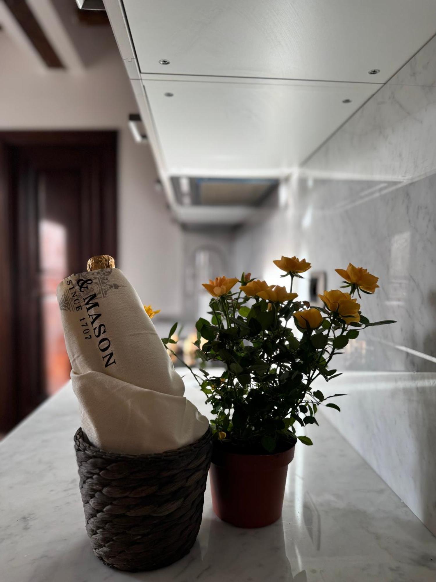 Willa Labanca'S Luxury Navona Rzym Zewnętrze zdjęcie